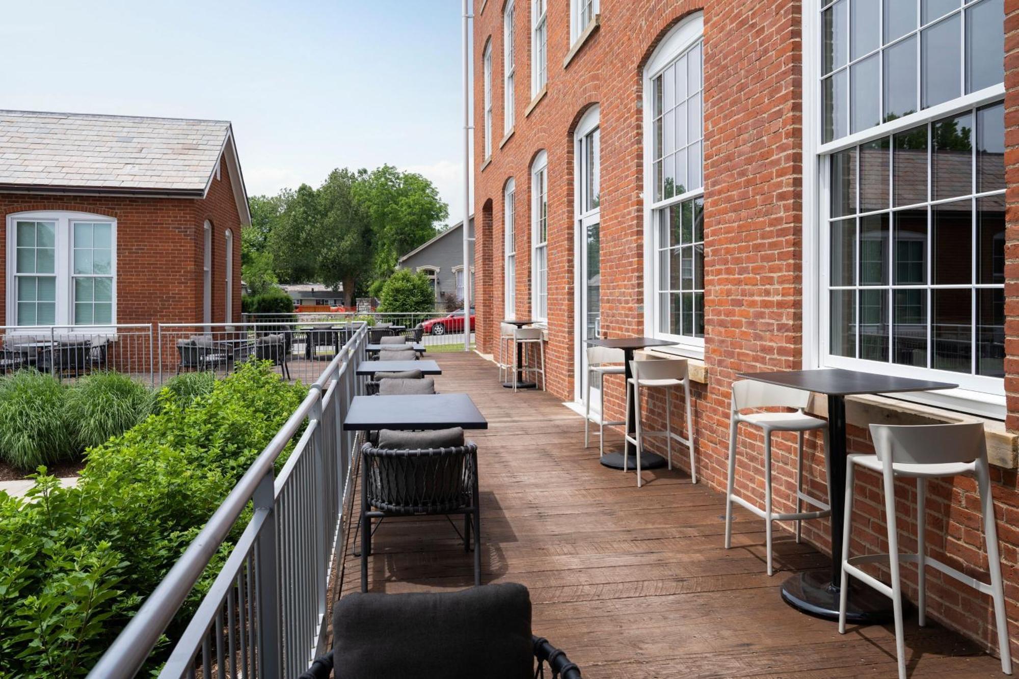 Fairfield Inn & Suites Madison Historic Eagle Cotton Mill Exteriér fotografie